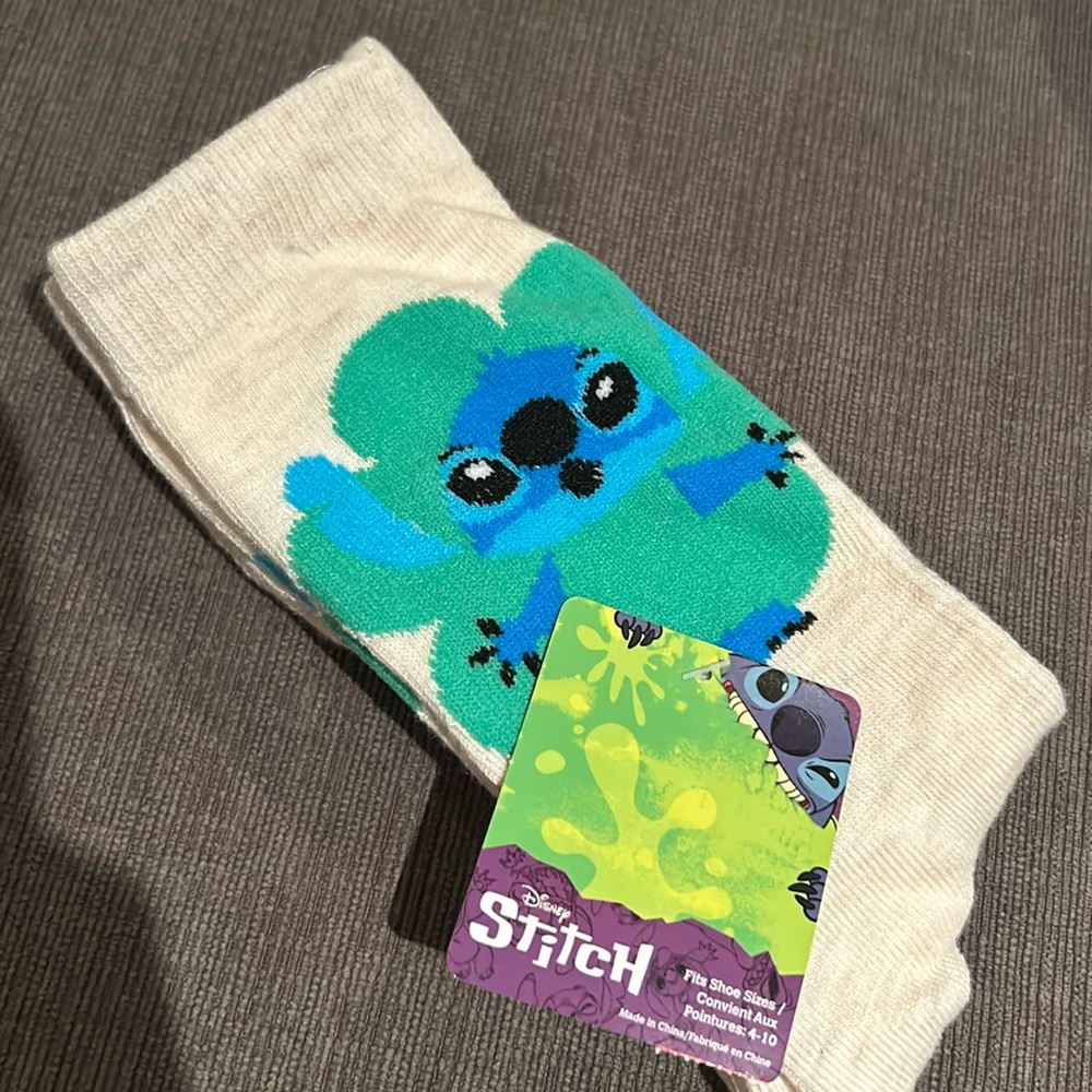 Disney Stitch St Patricksday Adult Crew socks shoe size 4-10 NWT
